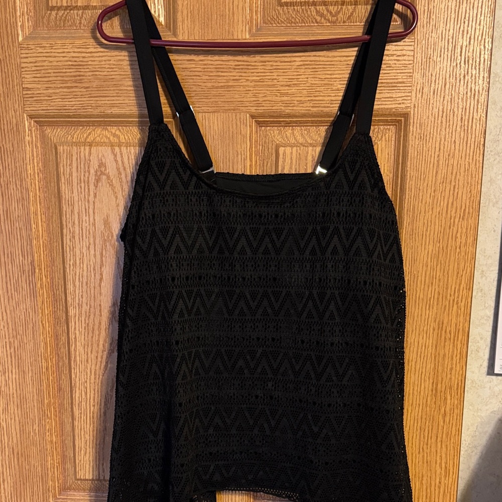 Black Lace Women’s Swim Top